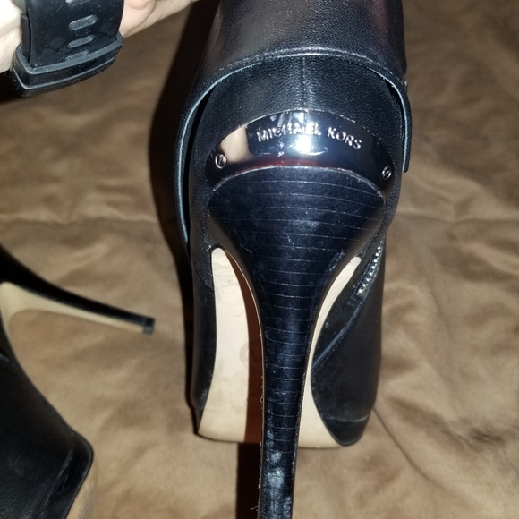 Michael Kors Peep Toe Booties - Picture 5 of 8